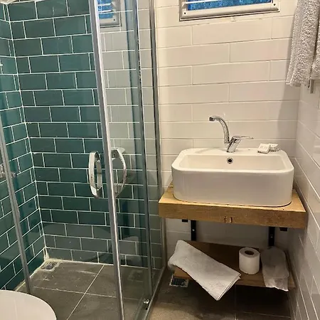 Apelles Butik Сеферихисар