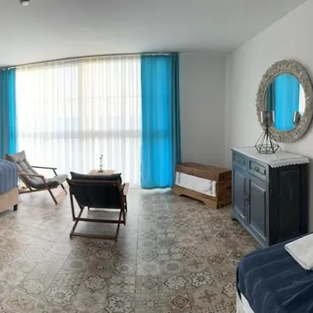 Apelles Butik Сеферихисар